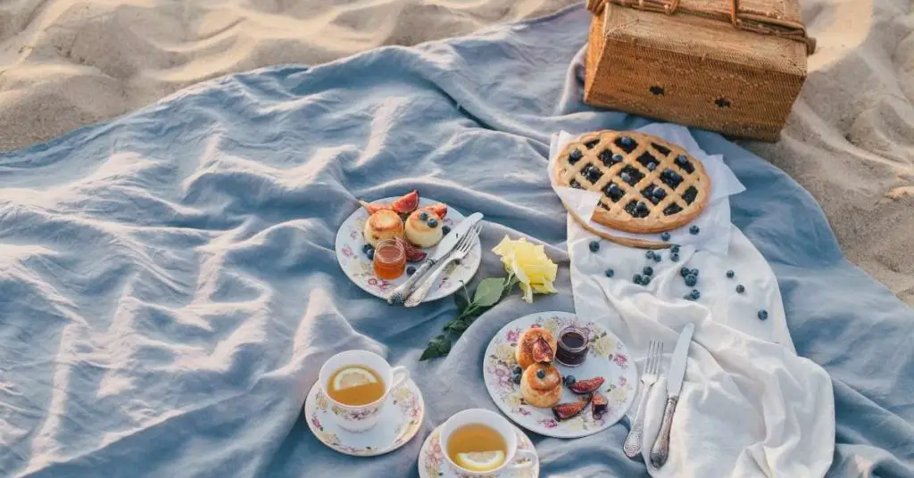 picnic romantic desserts