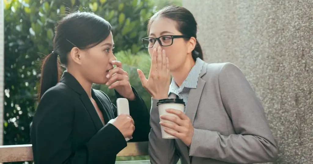 avoid gossip when dating your coworker