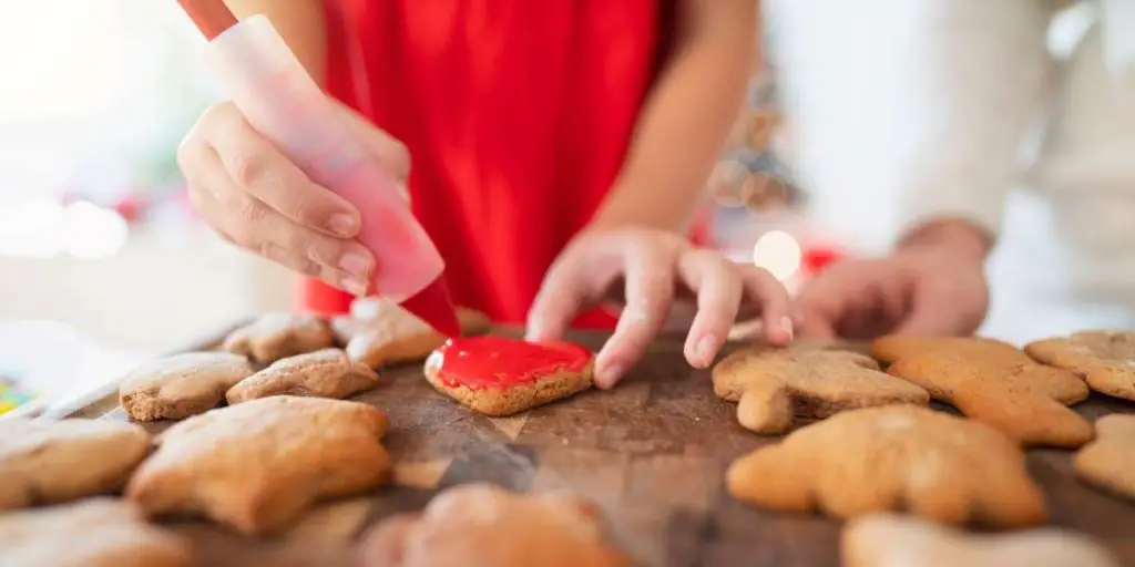 couples Christmas tradition: bake cookies